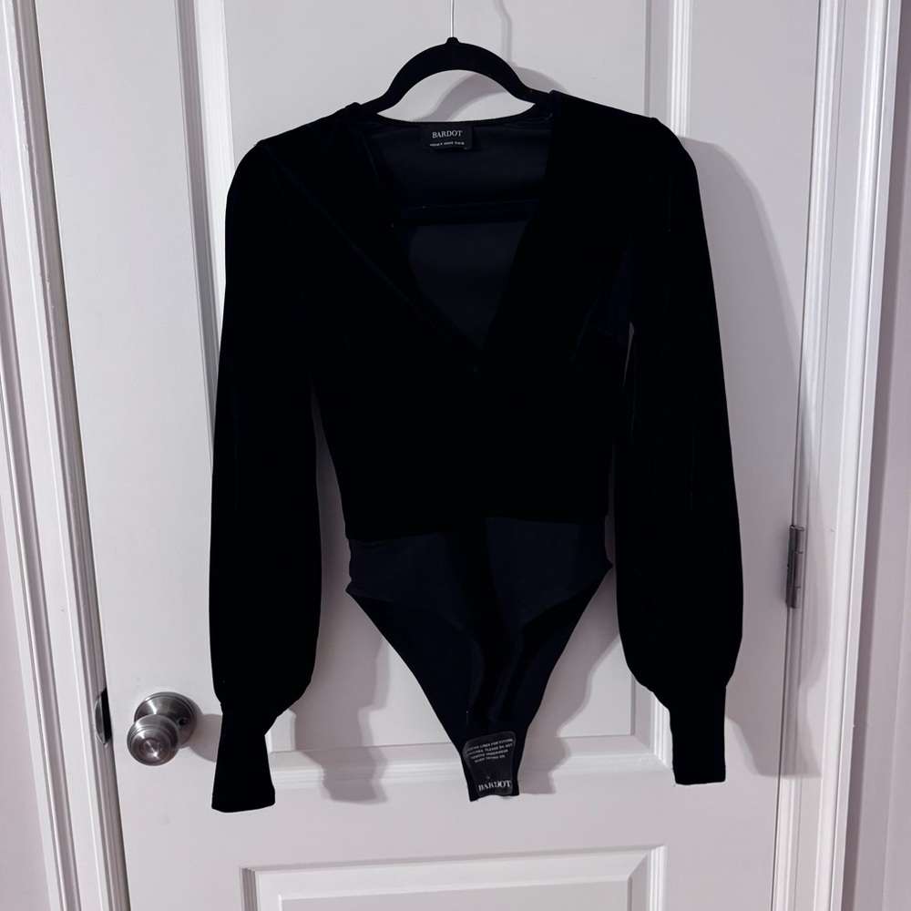 Never Worn Bardot Elegant Black Long Sleeve Bodysuit